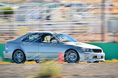 media/Oct-18-2025-Extreme Speed (Sat) [[d6d7e1fef1]]/Group 3 Purple/Session 3 (Turn 1)/